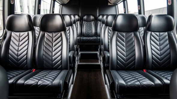 15 passenger minibus rental boca raton